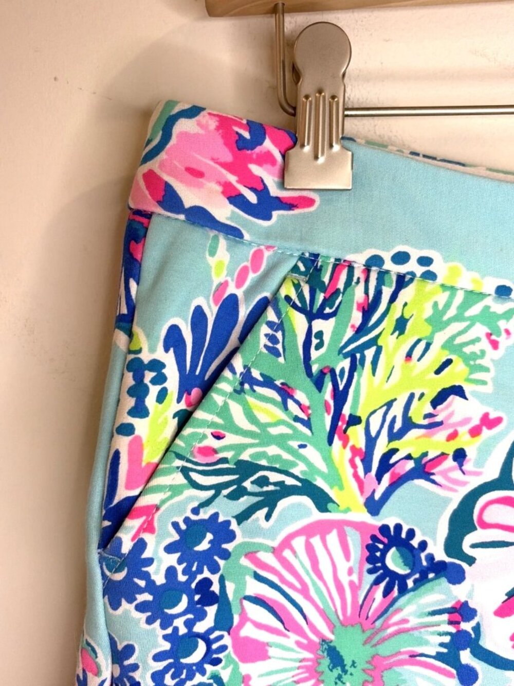 NWT Lilly Pulitzer Buttercup Knit Shorts Sz M Beach You To It 5" Scalloped Hem - Picture 5 of 10